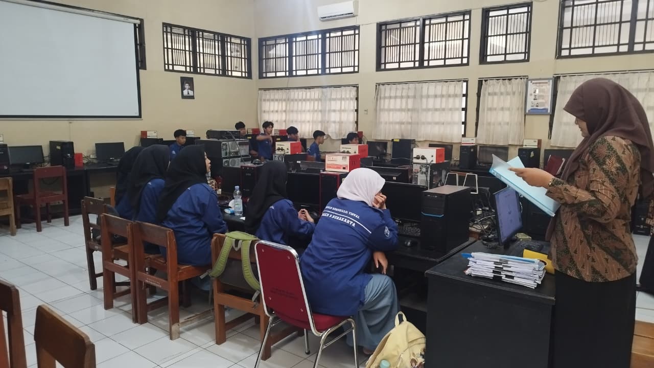 Pelaksanaan Uji Sertifikasi 8 sd 11 Desember 2025 Pelaksanaan Uji Sertifikasi 8 sd 11 Desember 2025